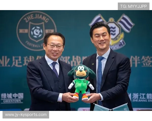 足球联赛在青训扶持中推动俱乐部与学校共建学分互认课程试点，足球青训营报名条件